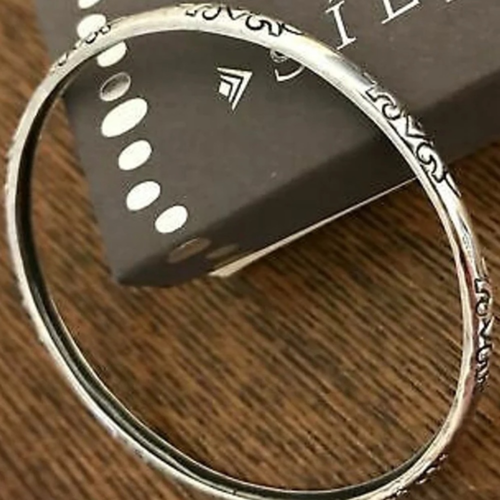Silpada .925 Silver X O Willow Etched Bangle - Picture 3 of 7